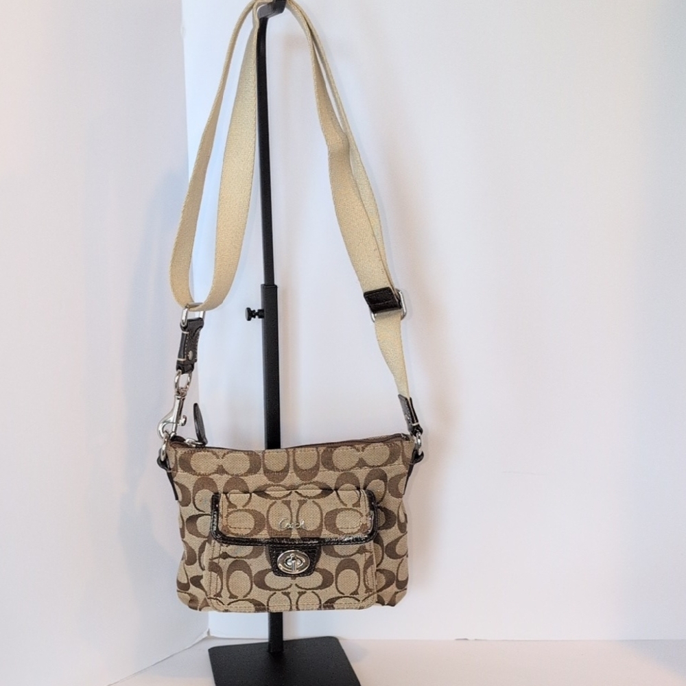 Coach Signature Swing Pack Shoulder Bag - Y2K - Pre-owned